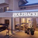 Holzhackerin - The Charming Haus Am Berg 아파트호텔