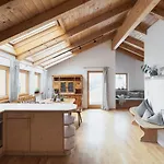 아파트호텔 Holzhackerin - The Charming Haus Am Berg 4*