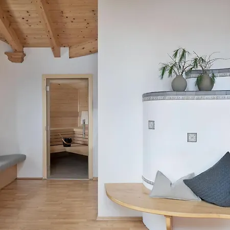 Holzhackerin - The Charming Haus Am Berg 公寓式酒店 斯拉德明