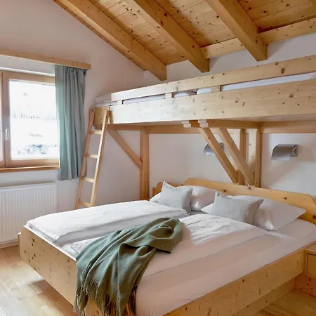 Holzhackerin - The Charming Haus Am Berg 4* 斯拉德明