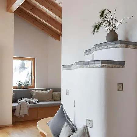 Holzhackerin - The Charming Haus Am Berg 斯拉德明