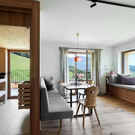 公寓式酒店 Holzhackerin - The Charming Haus Am Berg