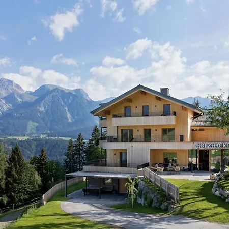 Lejlighedshotel Holzhackerin - The Charming Haus Am Berg Schladming