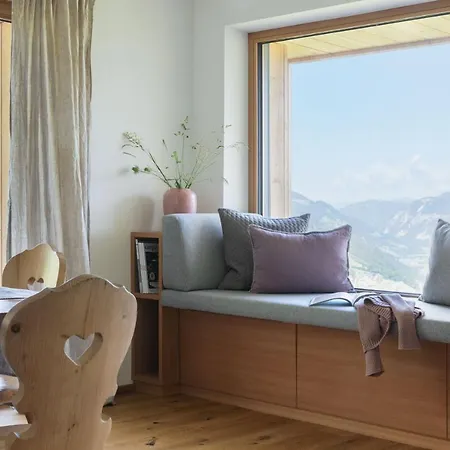 Holzhackerin - The Charming Haus Am Berg 斯拉德明