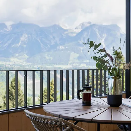 Holzhackerin - The Charming Haus Am Berg 4* Schladming