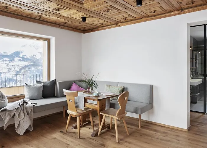 Holzhackerin - The Charming Haus Am Berg Aparthotel 4*