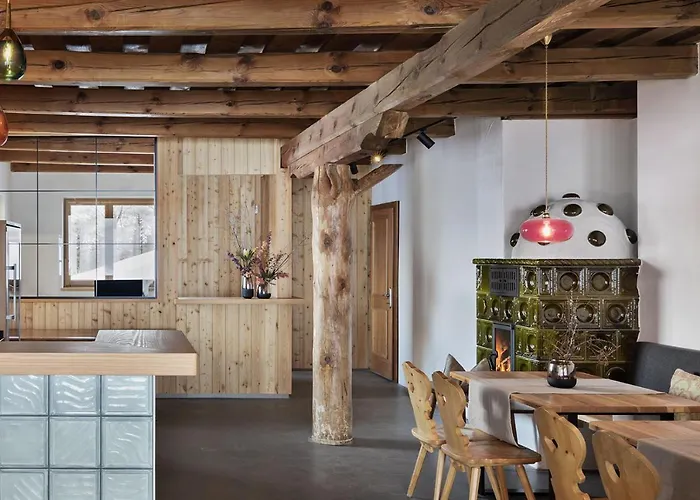 Aparthotel Holzhackerin - The Charming Haus Am Berg