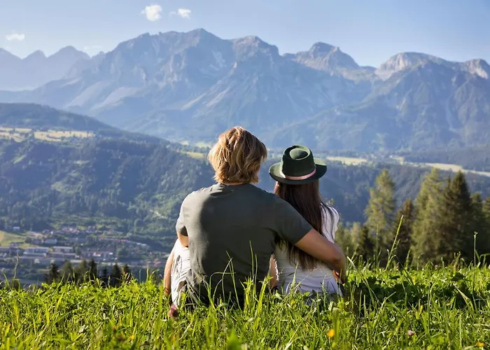 Holzhackerin - The Charming Haus Am Berg Aparthotel Schladming