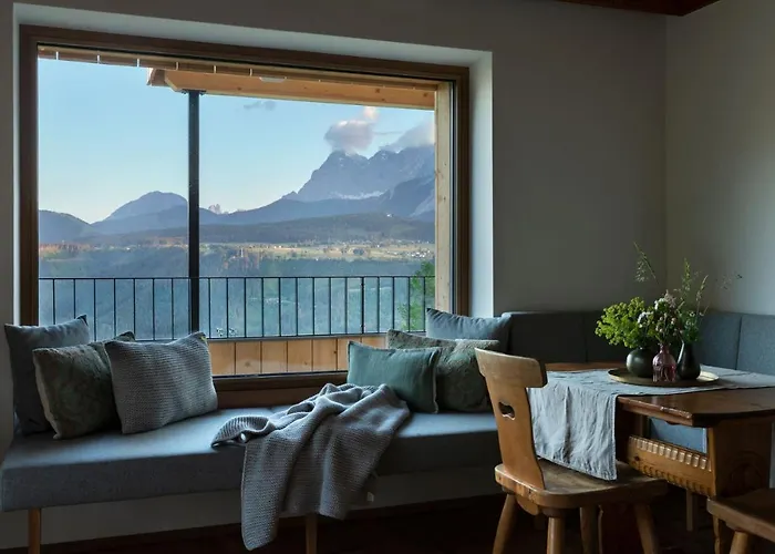 Holzhackerin - The Charming Haus Am Berg 4* Schladming